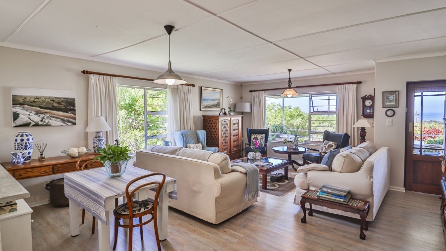 3 Bedroom Property for Sale in Sunrise On Sea Eastern Cape